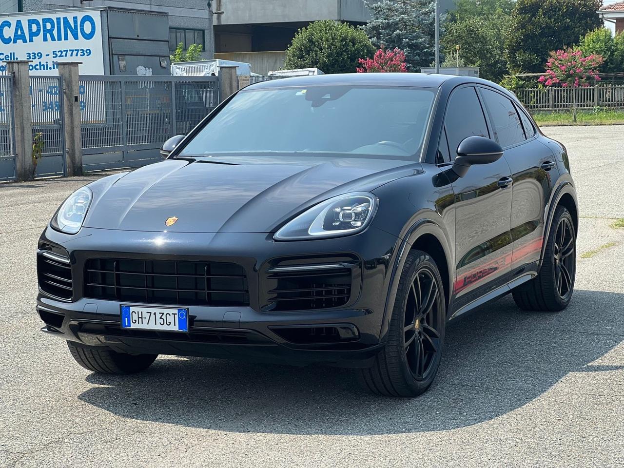 Porsche Cayenne Coupé 3.0 V6 E-Hybrid TV POSTERIORE