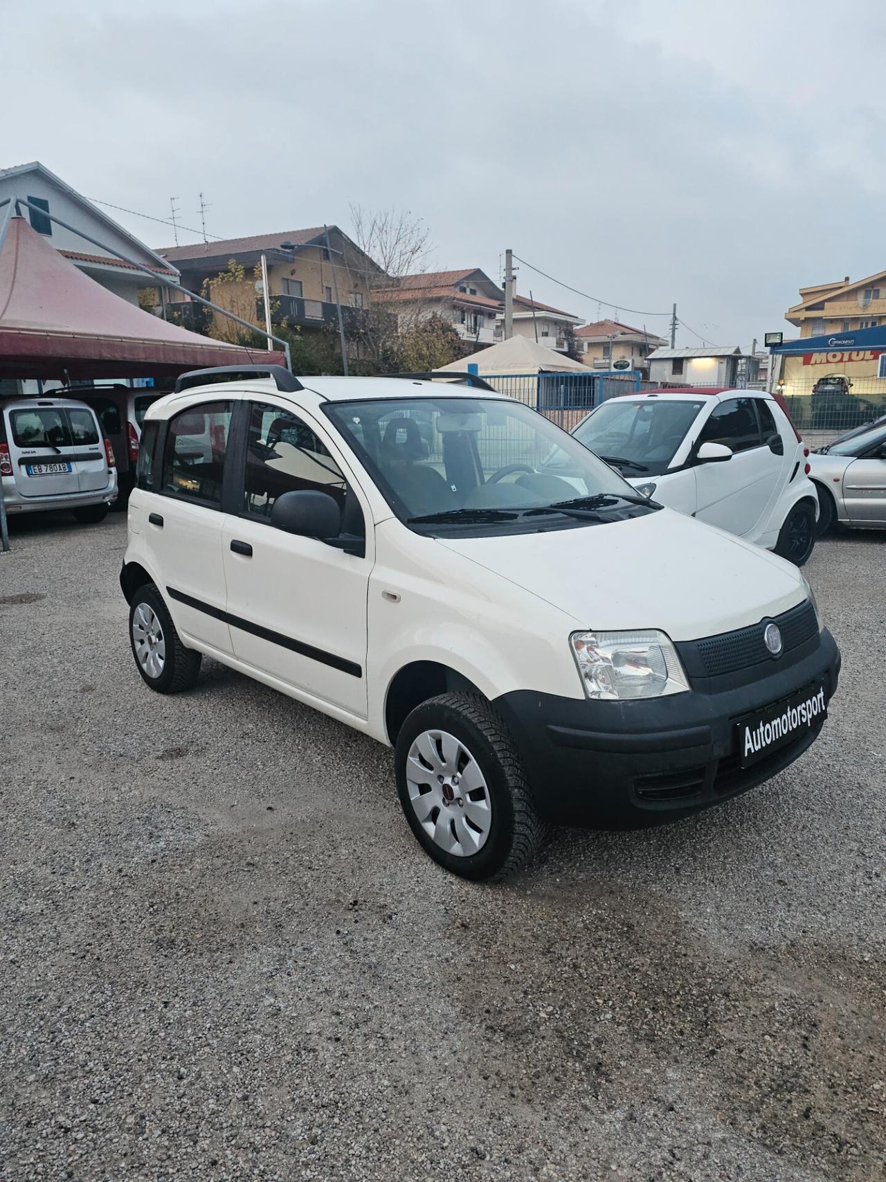 Fiat Panda 1.3 MJT 16V DPF 4x4 Climbing