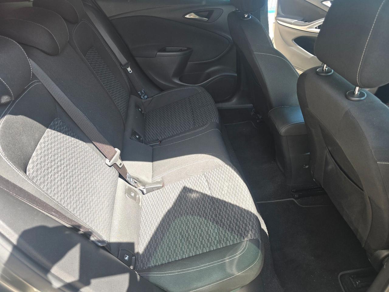 Opel Astra 1.6 CDTi 136CV aut. Sports Tourer Dynamic