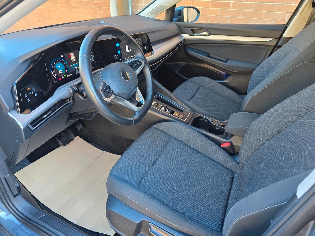 Volkswagen Golf 1.0 eTSI EVO DSG Life