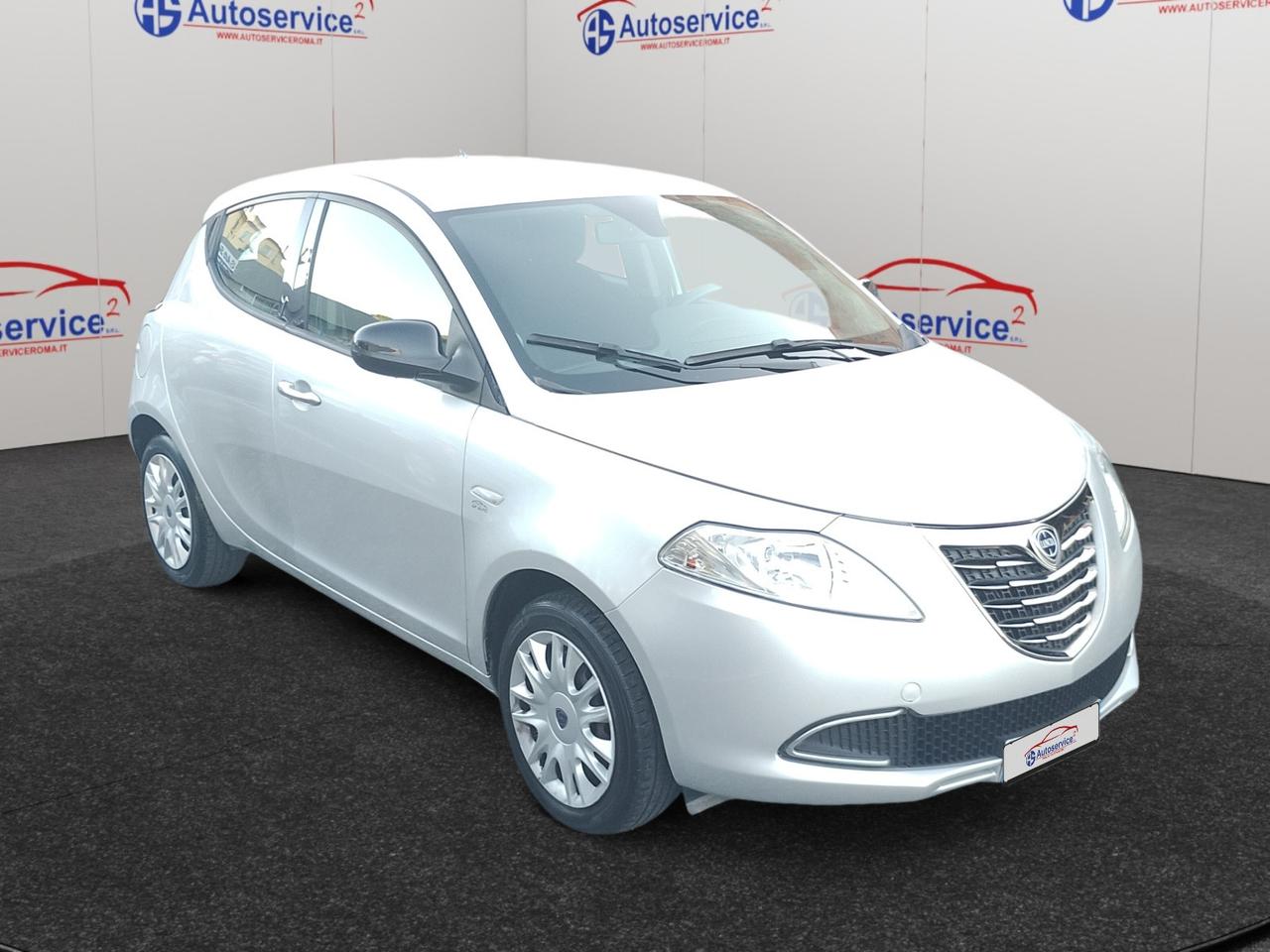 Lancia Ypsilon 5 Porte Ypsilon 1.2 8v Silver c/clima 69cv