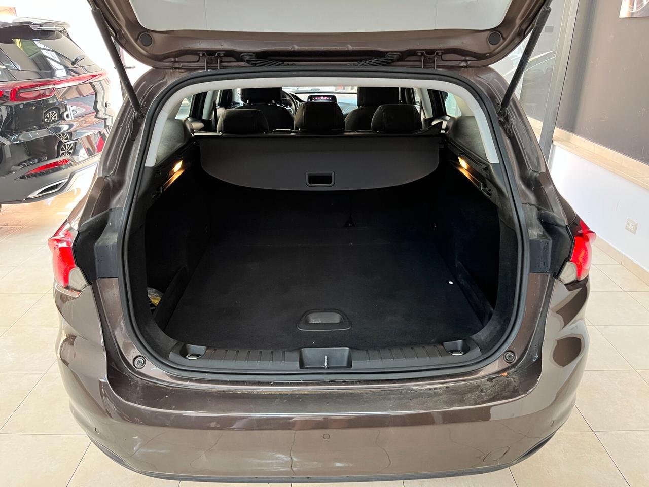 Fiat Tipo 1.6 Mjt S&S SW Lounge - 2019