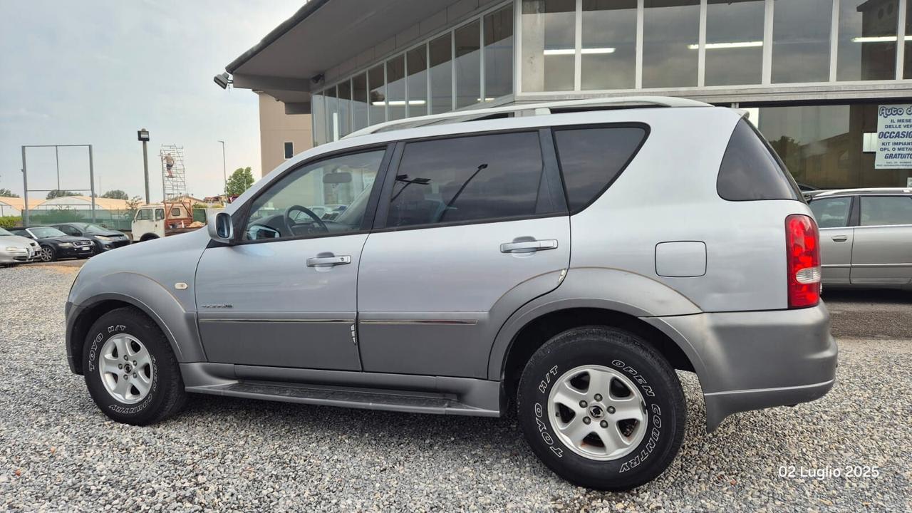 Ssangyong REXTON II 2.7 XDi TOD Classic