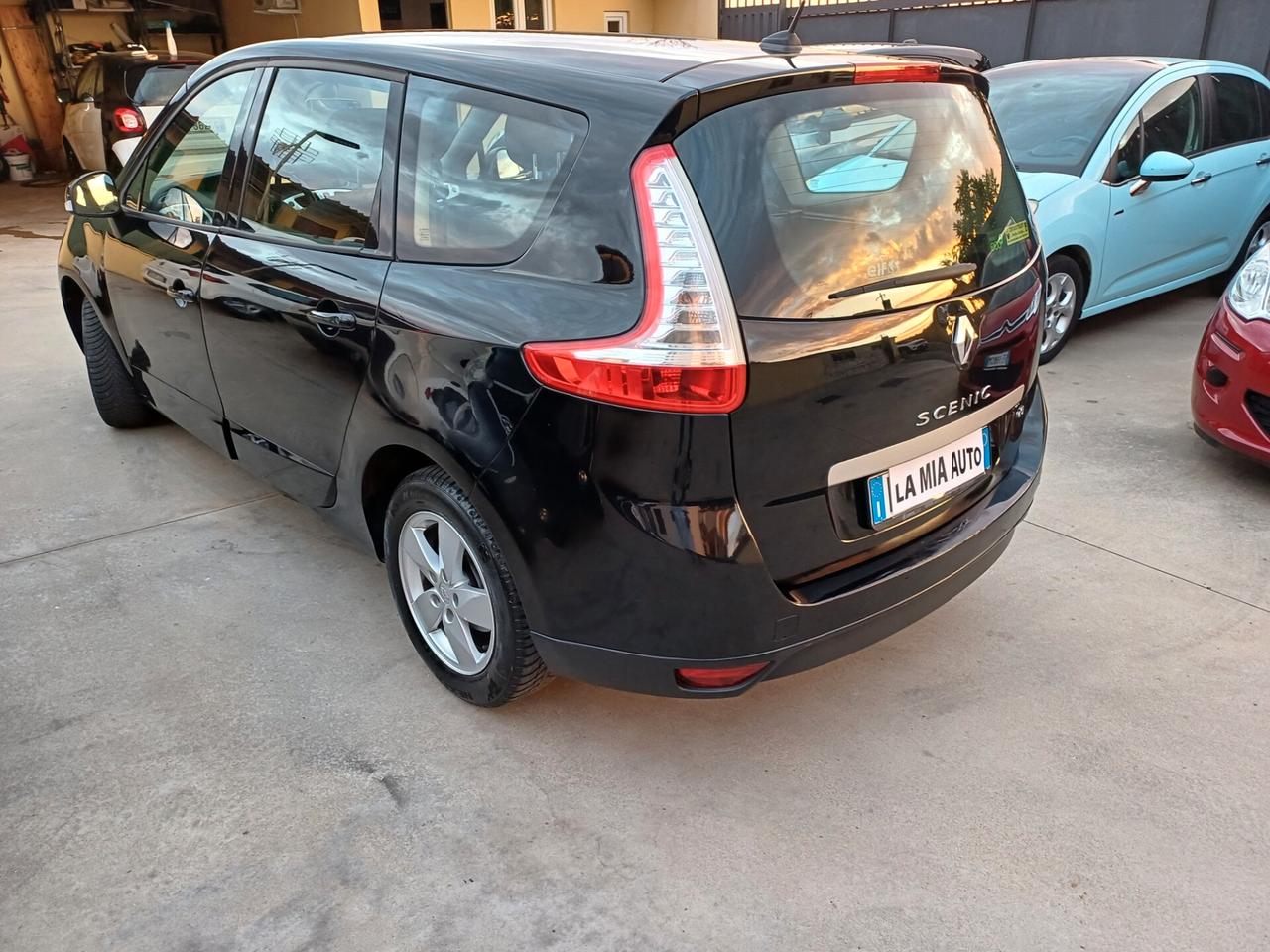 Renault Scenic GRAND 1.5 DCI 7 POSTI
