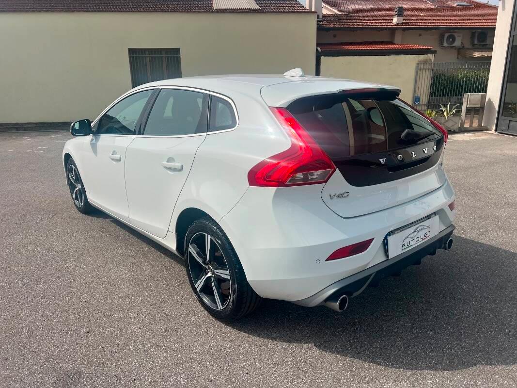 Volvo V40 2.0 d2 R-design