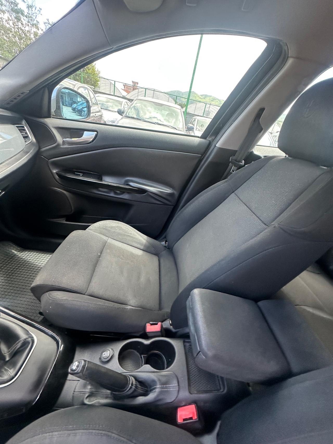 Alfa Romeo Giulietta 1.6 JTDm-2 105 CV Business