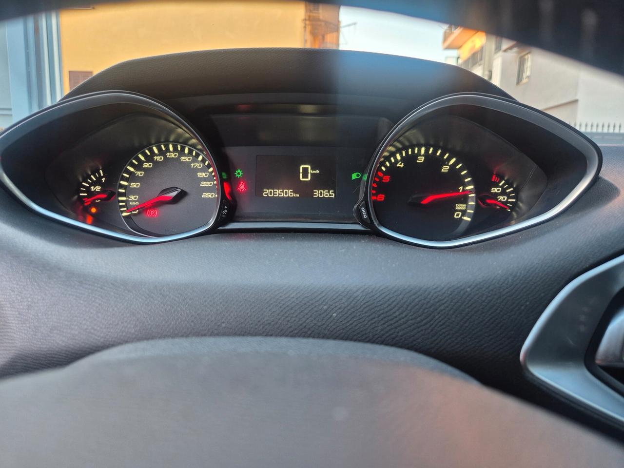 Peugeot 308 1.6 e-HDi 115 CV Stop&Start Active