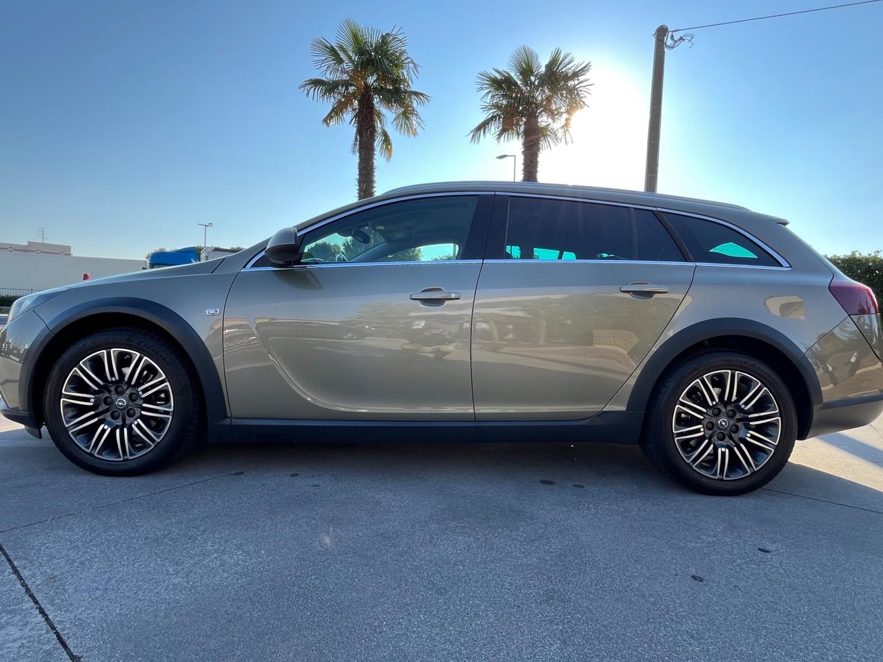 Opel Insignia SPORTS TOURER 4X4