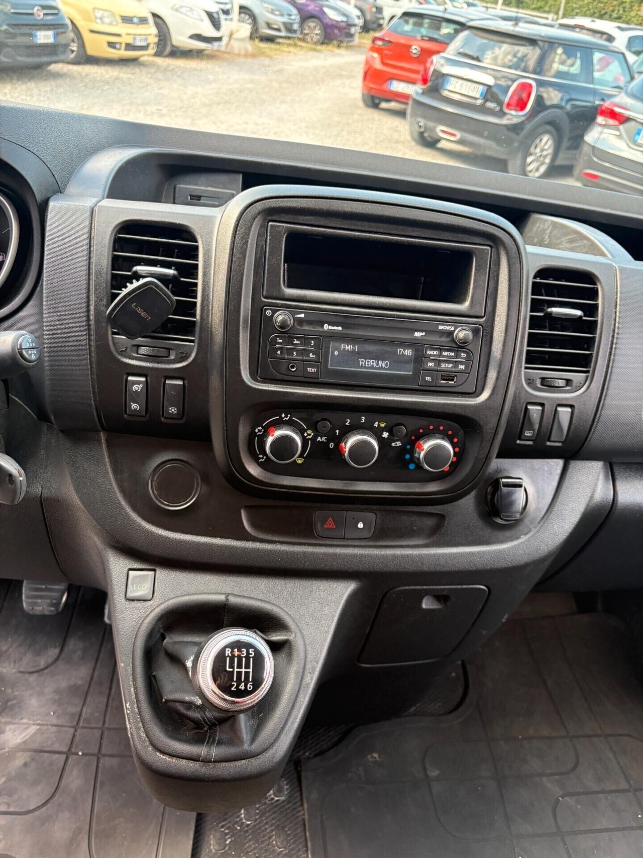 Renault Trafic 2.0 DCI -Unico Proprietario-Iva inclusa.