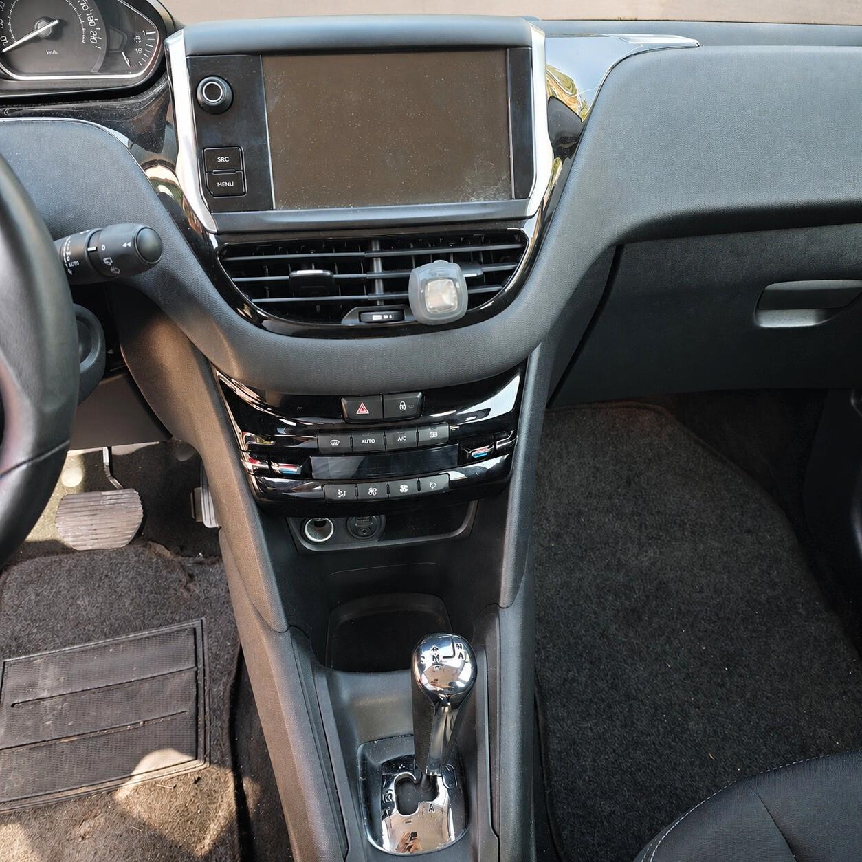 Peugeot 208 1.6 e-HDi 92 CV Stop&Start ETG6 5 porte Allure