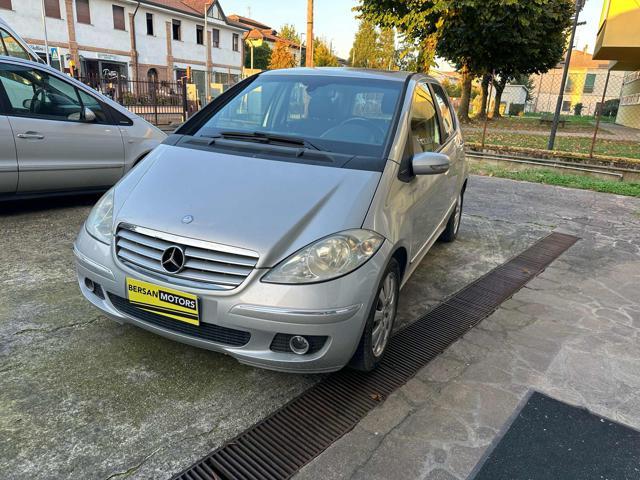 MERCEDES-BENZ A 200 Avantgarde