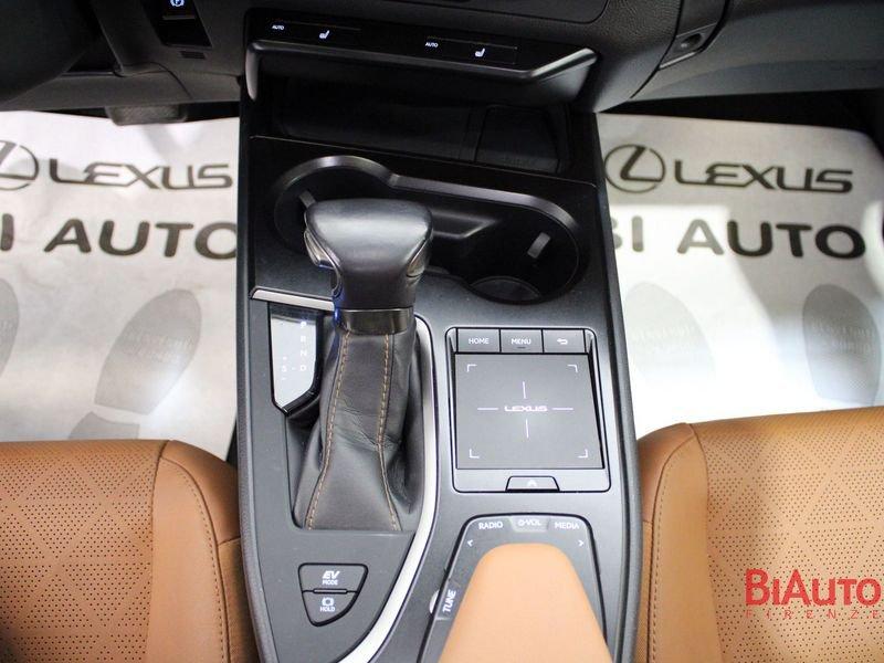 Lexus UX Hybrid Premium
