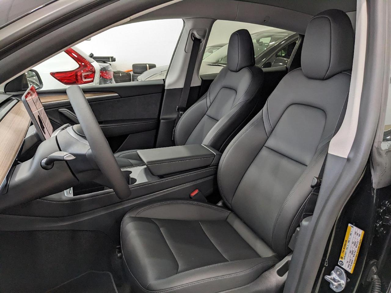 Tesla Model Y 440 cv Long Range Dual Motor Tetto Cruise adattivo