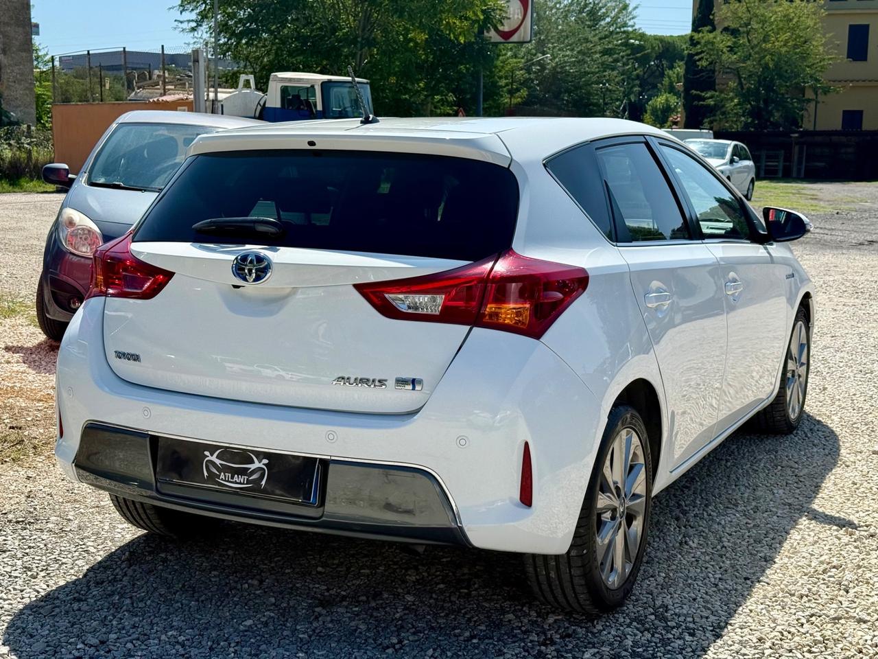 Toyota Auris 1.8 hsd executive