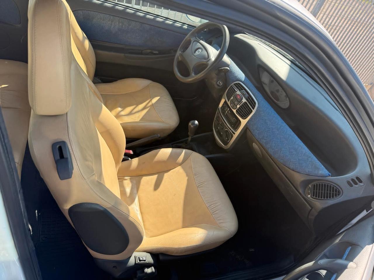 Lancia Y 1.1i cat Elefantino Blu