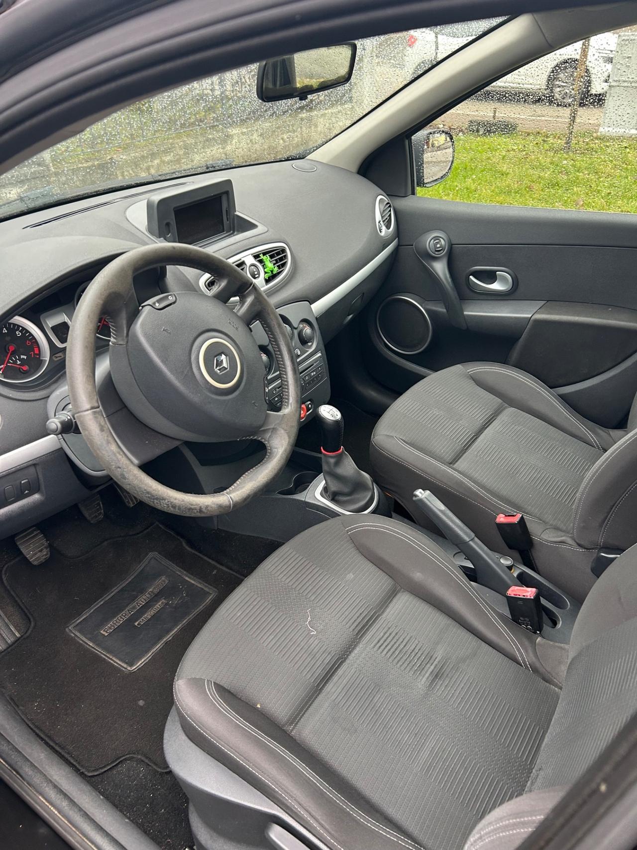 Renault Clio 1.2 16V 5 porte Luxe