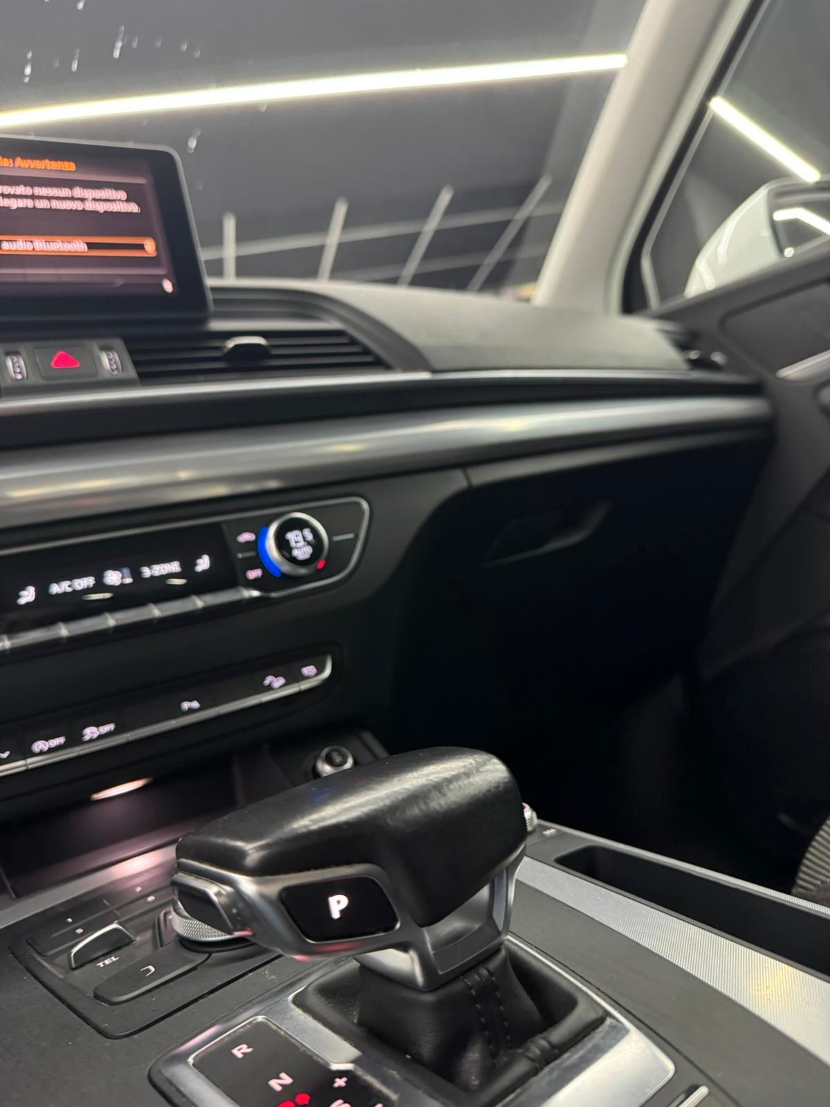 Audi Q5 Q5 II 2017 30 2.0 tdi mhev 136cv s-tronic