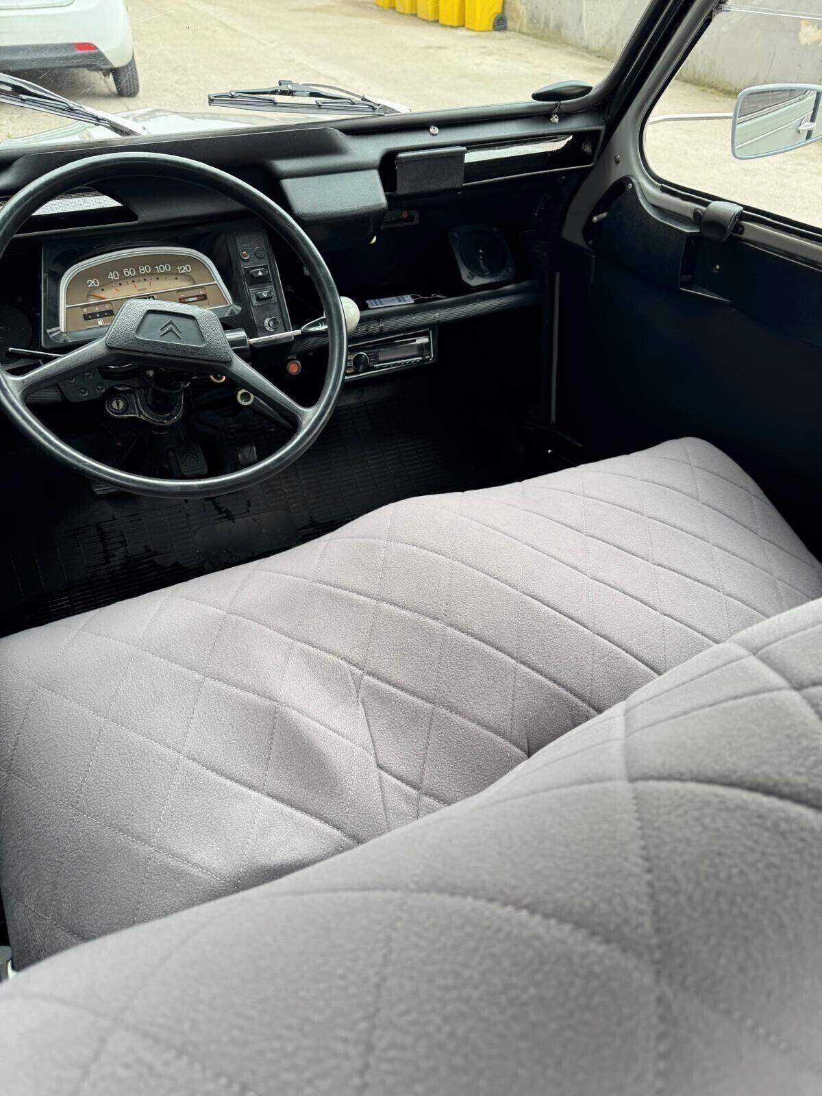 Citroen 2CV 6 Charleston