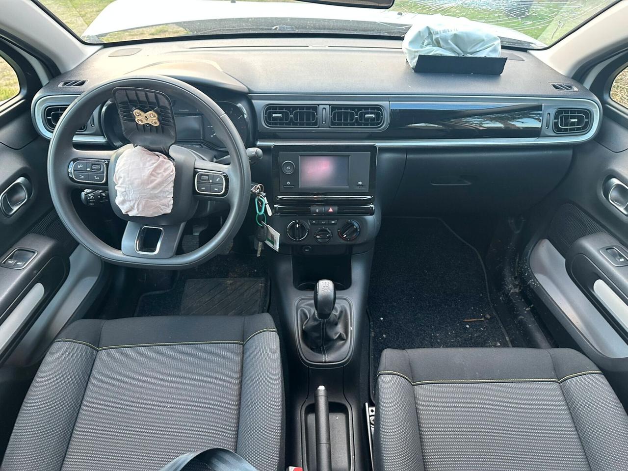 Citroen C3 2023 PureTech Shine - SINISTRATA -