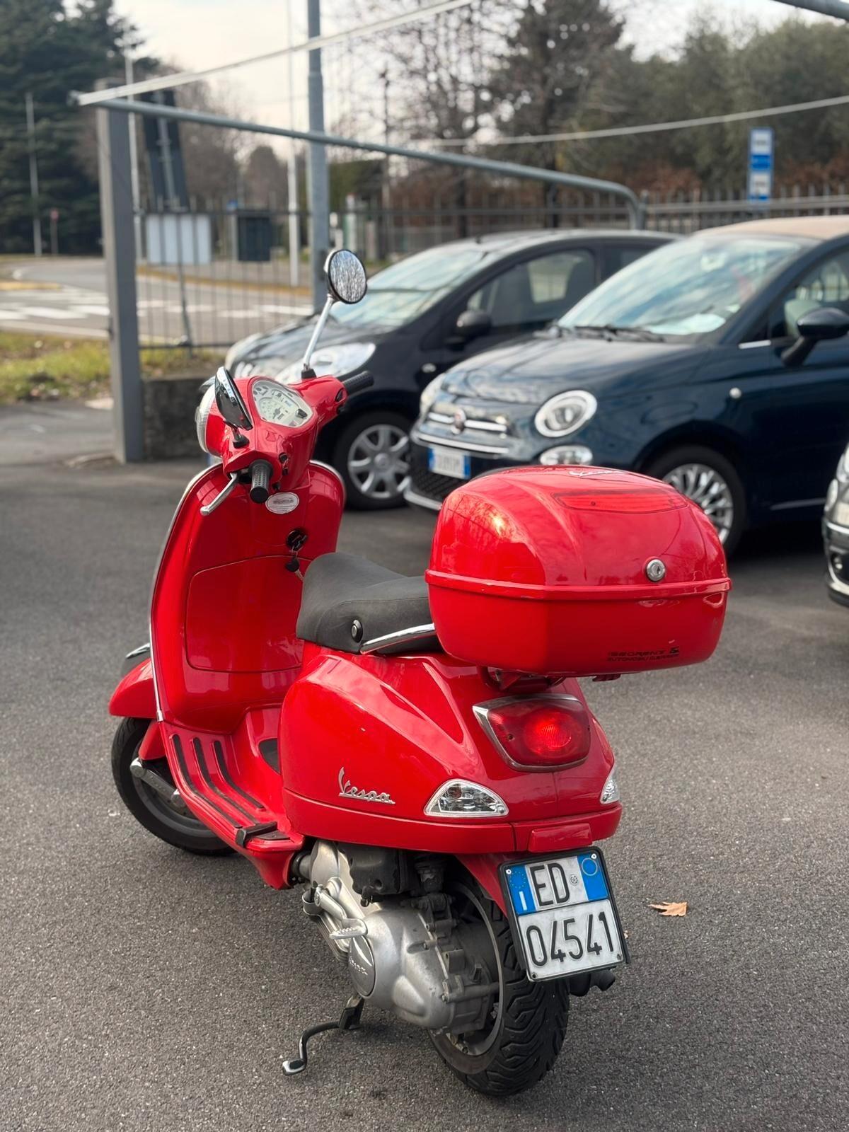 Piaggio Vespa 125 LX