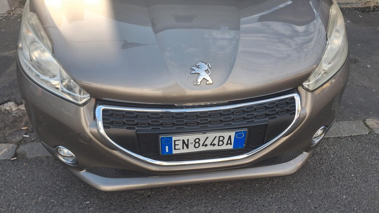 Peugeot 208 1.2 VTi 82 CV 5 porte Allure