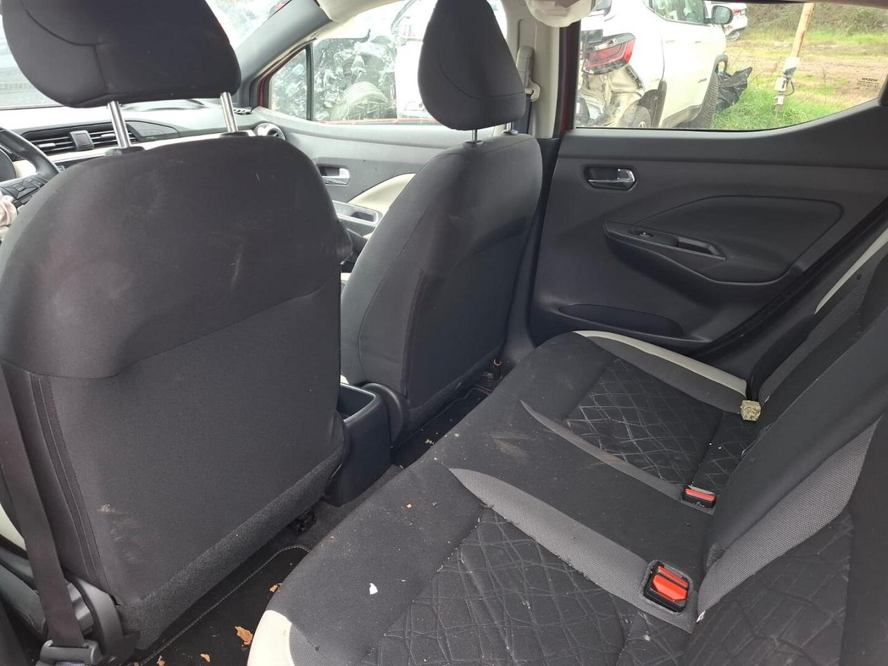 NISSAN MICRA 23 30.000 KM BENZINA SINISTRATA