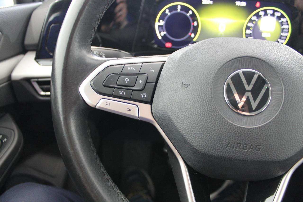 Volkswagen Golf 2.0 TDi 115 Cv. SPORT