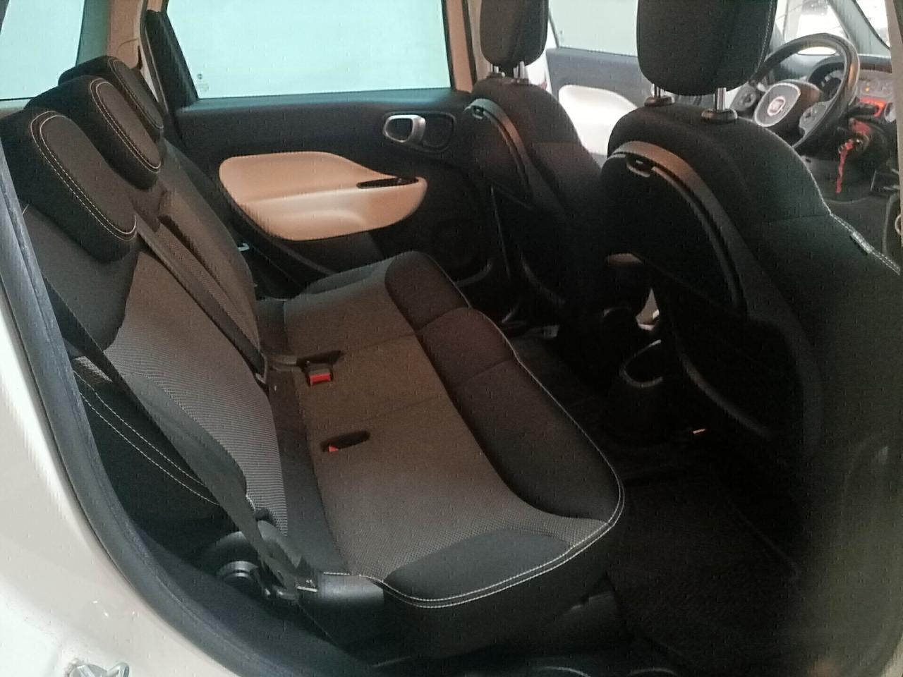 Fiat 500L 1.6 MJT 120CV Trekking navigatore grande trazione disinseribilePARI AL NUOVO 2016