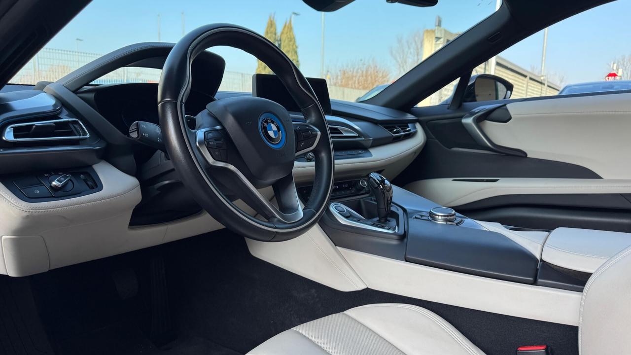 Bmw i8 hybrid full,pacchetto luci telecamera 360