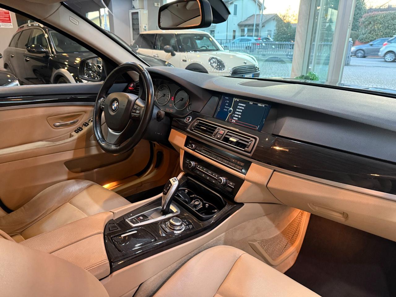 Bmw 530 ouring 530d Touring Eletta