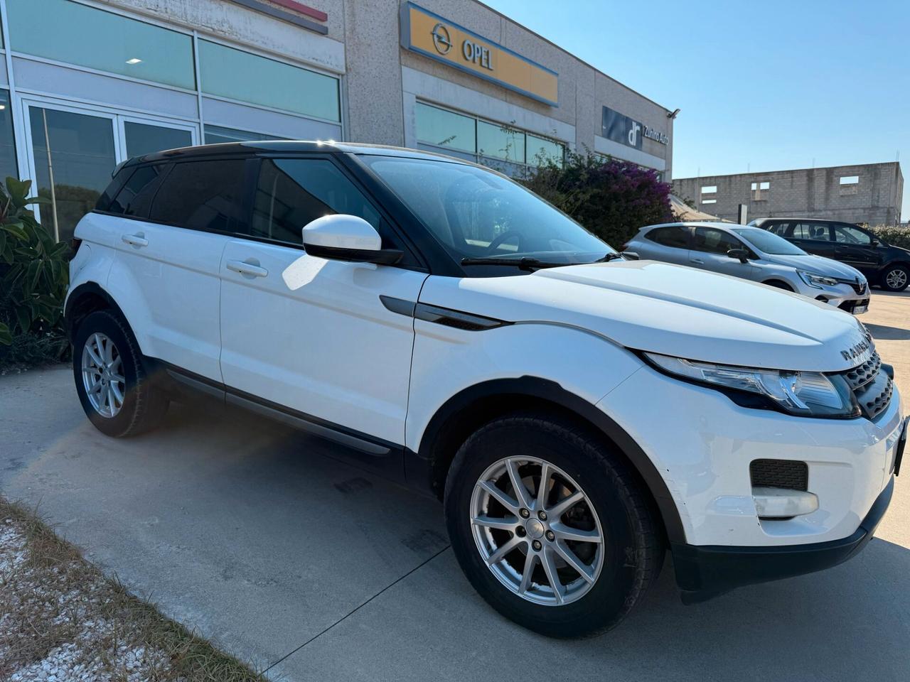 Land Rover Range Evoque 2.2 TD4 5p. Pure Tech Pack