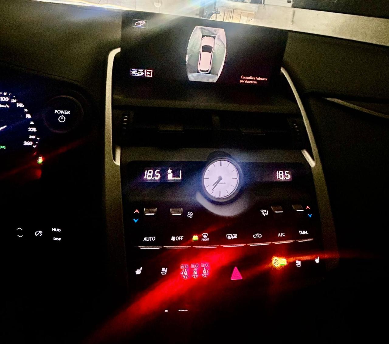 Lexus NX 300h Luxury Tech Pack Tetto Mark Levinson | 66.000 km Full Optional