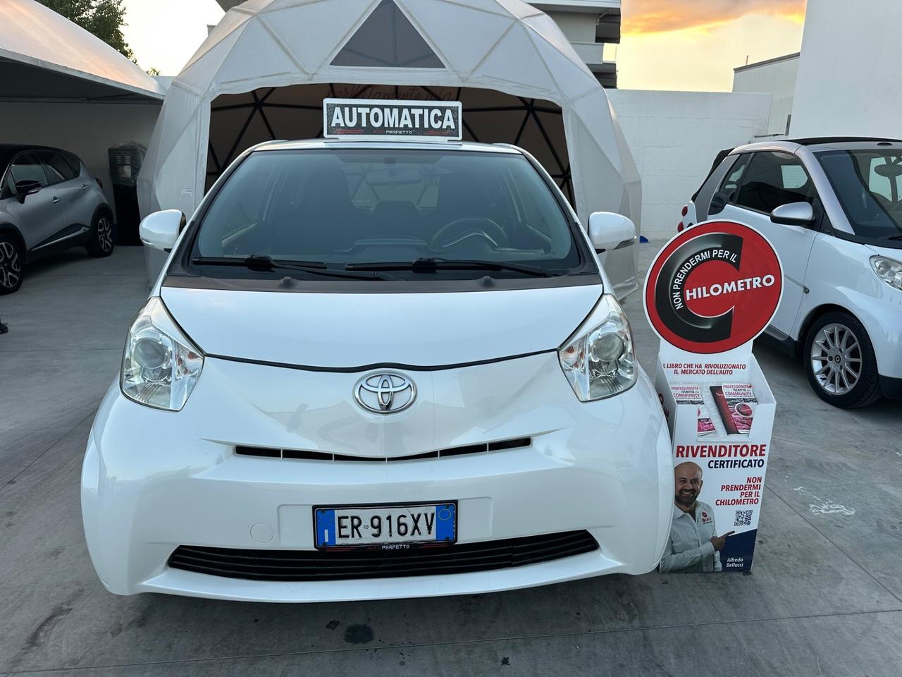 Toyota iQ 1.0 CVT Lounge