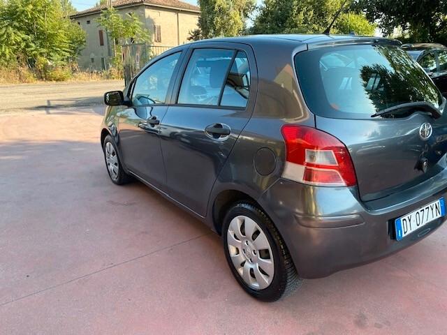 Toyota Yaris 1.0 5 porte, UNIPROPRIETARIO , OK NEOPATENTATI!!