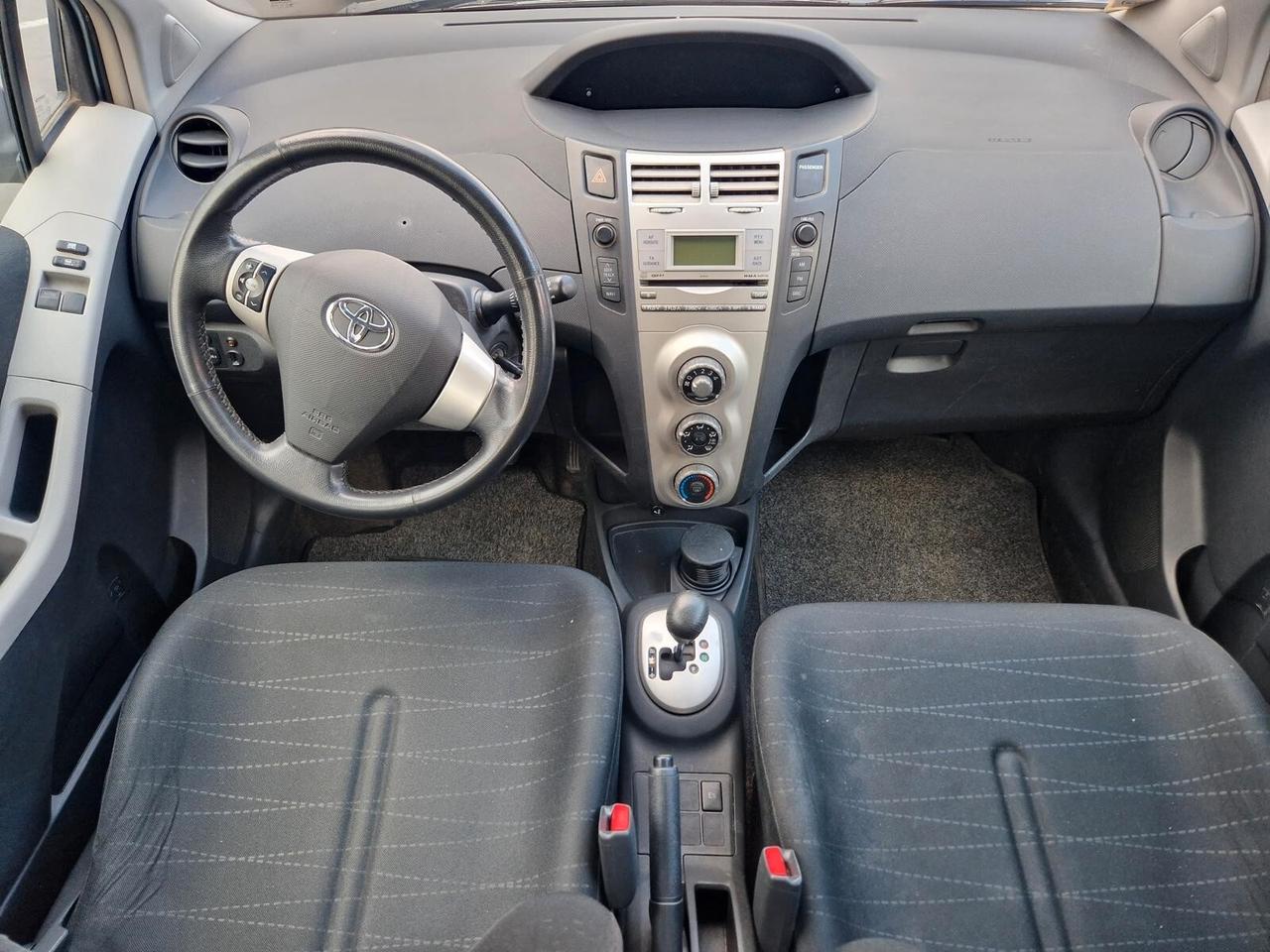 Toyota Yaris 1.4 D-4D 5 porte Sol automatica
