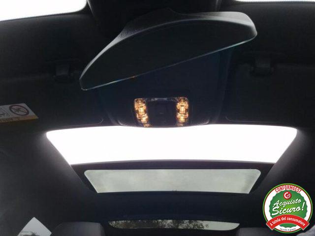 MERCEDES-BENZ GLA 200 d Aut. Premium AMG * TETTO *PACK NIGHT