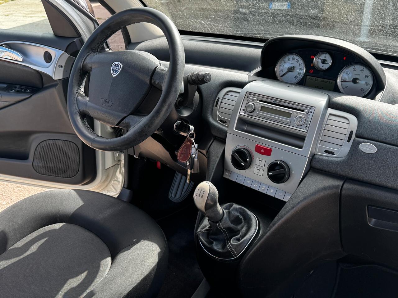 Lancia Ypsilon 1.3 MJT 75 CV - 2011