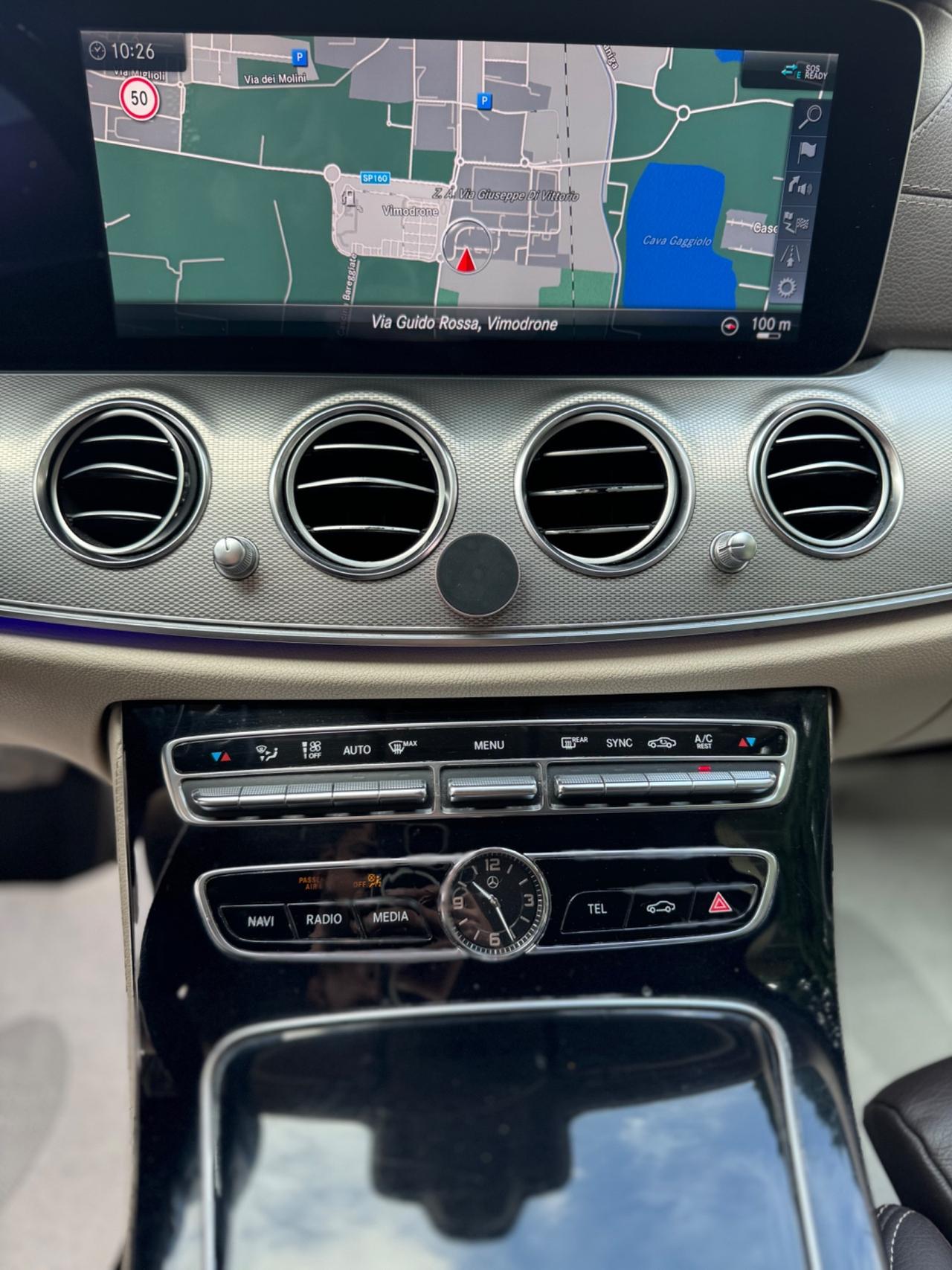 Mercedes-benz E 220 E 220 d Premium Plus solo Export