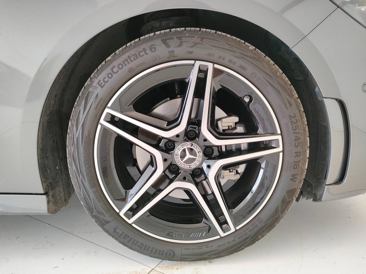 Mercedes-Benz Classe B - W247 2023 - B 200 d AMG Line Advanced Plus auto