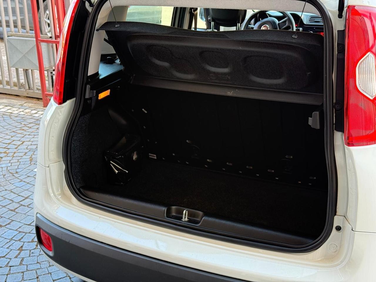 Fiat Panda 1.2 GPL DI SERIE 70cv 2018
