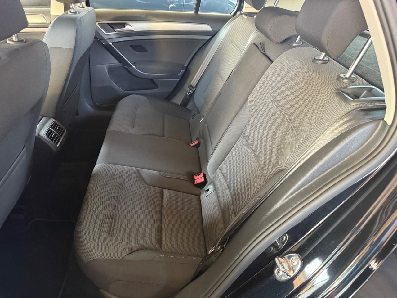 Volkswagen Golf 1.6 TDI 110 CV DSG 5p. Business UNICO PROPRIETARIO