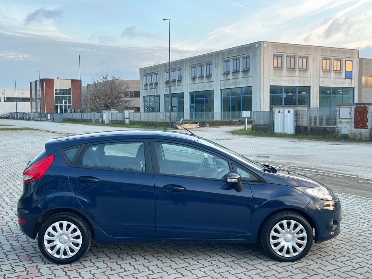 Ford Fiesta 1.4 5 porte Bz.- GPL Titanium