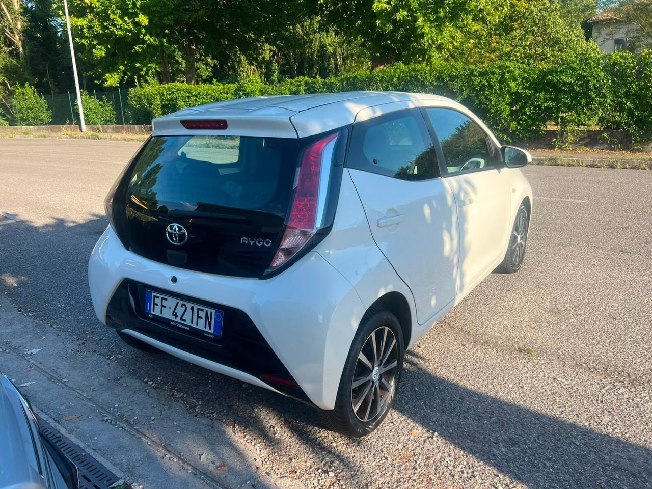 Toyota Yaris 1.0 5 porte Active