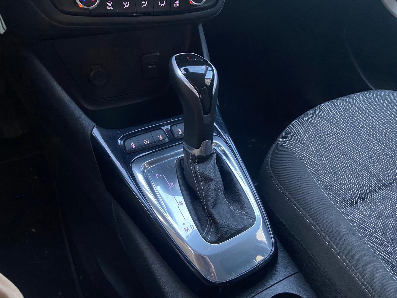 Opel Crossland X Innovation 1.2 #9187