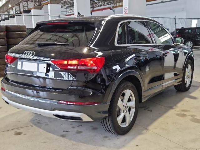 AUDI Q3 35 TDI S tronic Business Advanced