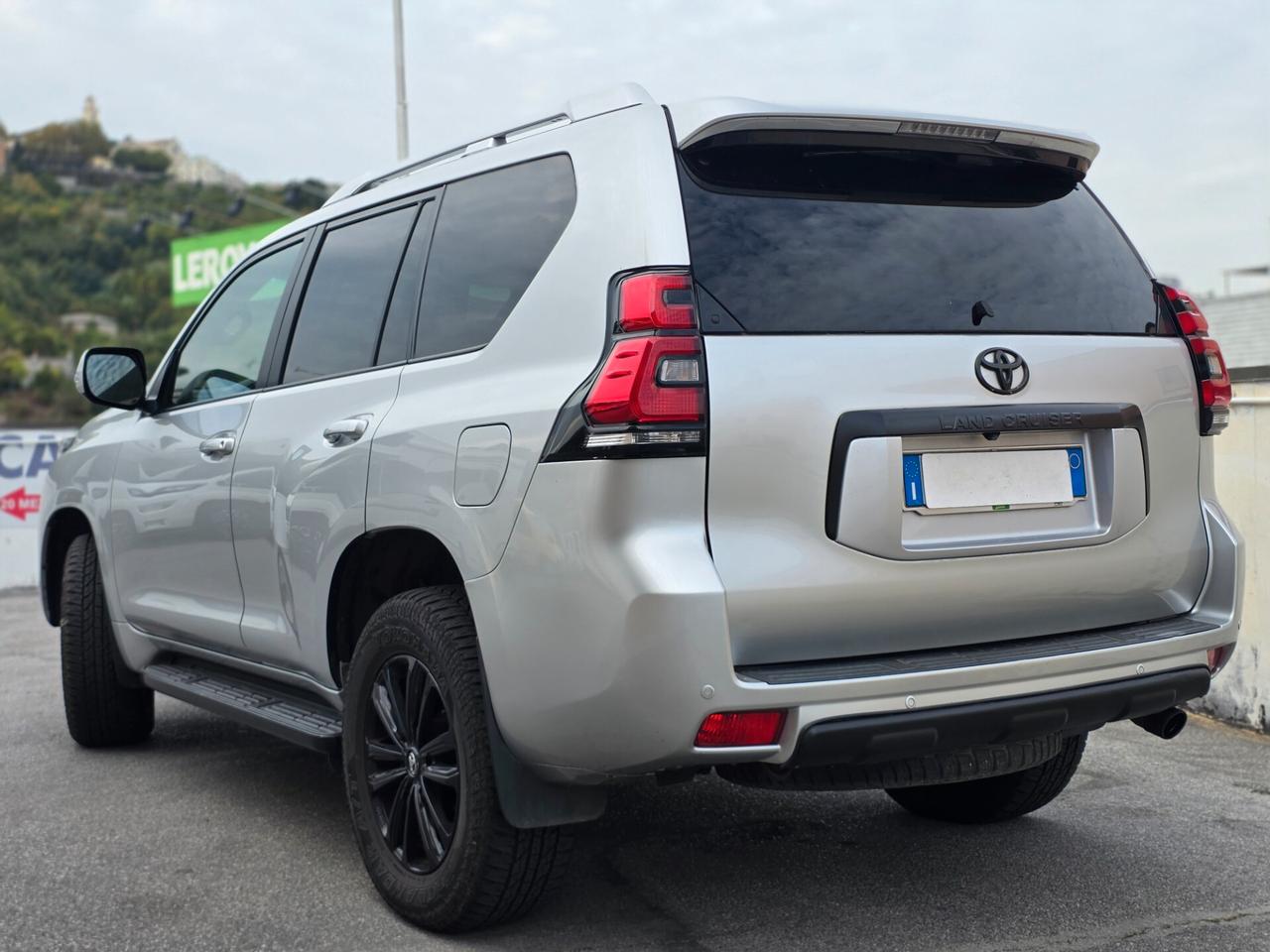 Toyota Land Cruiser V8 4.5 D4-D 7 posti