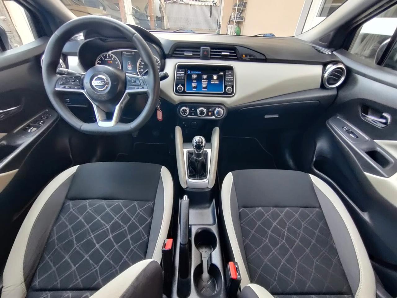 Nissan Micra 1.0 Benzina