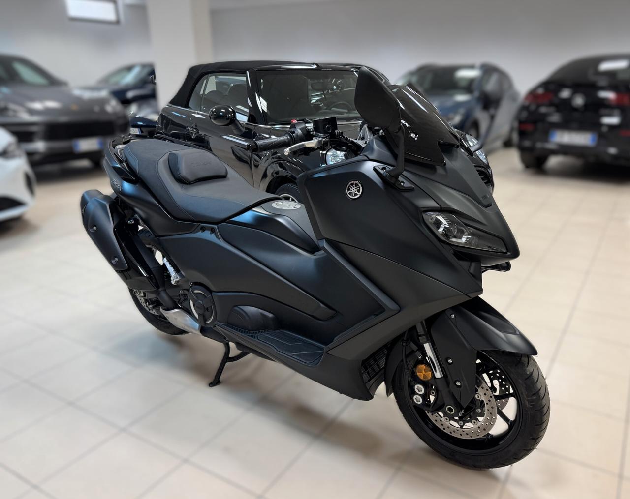Yamaha T Max 560
