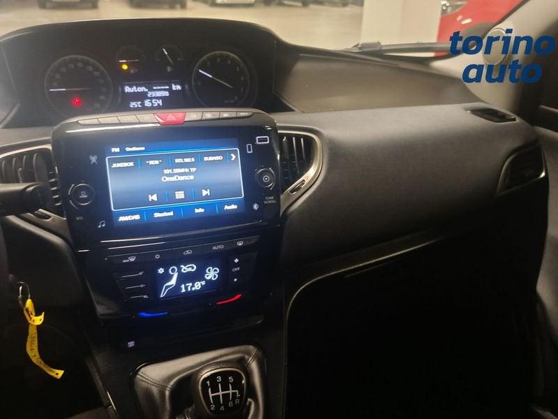 Lancia Ypsilon 1.0 FireFly 70cv S&S Hybrid GOLD