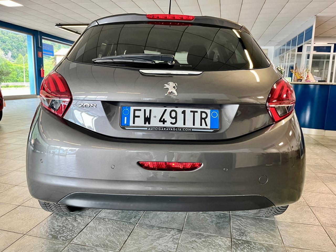 Peugeot 208 PureTech 82 Stop&Start 5 porte Signature